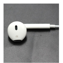 Apple iPhone 100% Original Handsfree with lighting connector for iPhones IOS